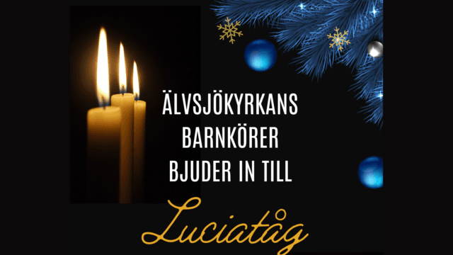 Levande ljus med mörk bakgrund omgivna av juldekoration.